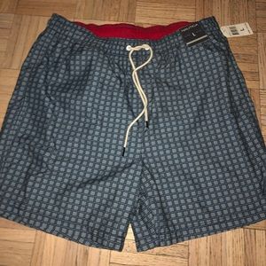 Men’s New With Tags Nautica Swim Trunks L